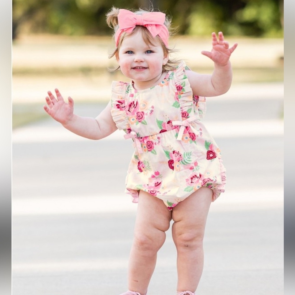 Ruffle Butts Baby Romper size 18-24M